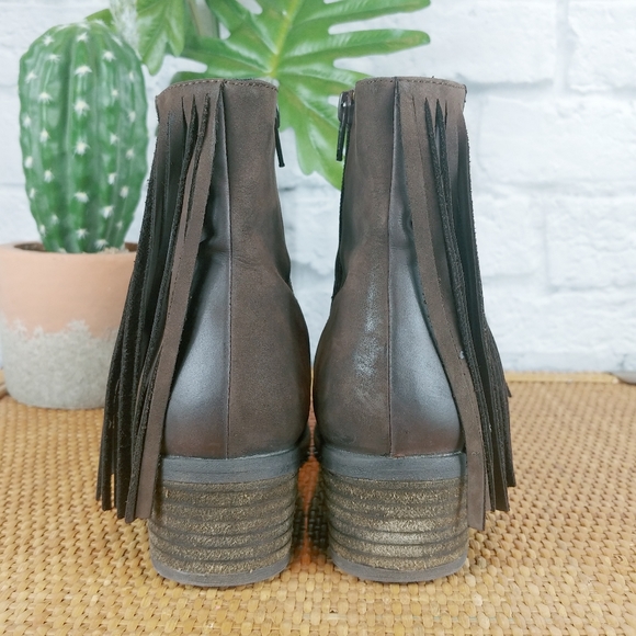 Steven by Steve Madden Casidyy Fringe Booties 7.5 - Picture 7 of 14